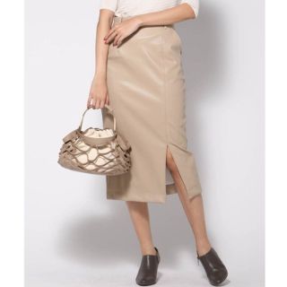 ザラ(ZARA)のVICKY レザータイトスカート　ベージュ　美品(ひざ丈スカート)