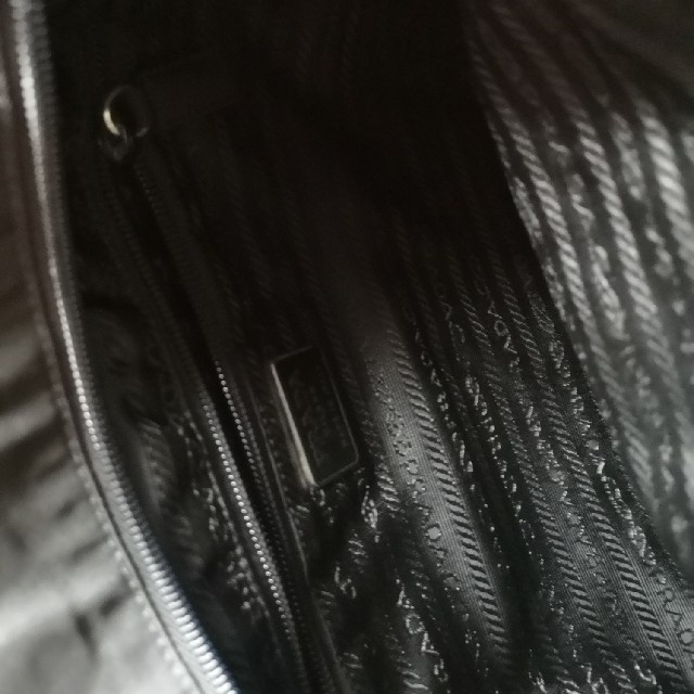 PRADA(プラダ)のPRADA　黒　ショルダー　トートバッグ　美品 レディースのバッグ(ショルダーバッグ)の商品写真