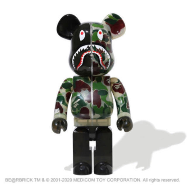 MEDICOM TOY(メディコムトイ)の新品未開封 BE@RBRICK ABC CAMO SHARK 1000% 緑 エンタメ/ホビーのアート用品(その他)の商品写真