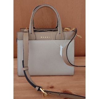 マルニ(Marni)の週末限定お値下げ!　マルニ　バッグ　ショルダーバッグ(ショルダーバッグ)