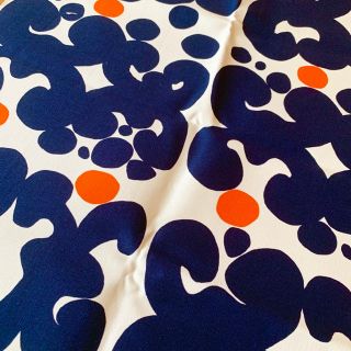 マリメッコ(marimekko)のレア★marimekko はぎれ キャンバス 生地 pieni  keidas(生地/糸)