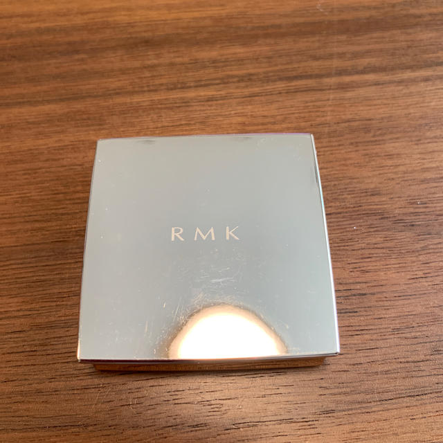 RMK(アールエムケー)のRMK スウィートシュガーアイズ　04シュガーイエローゴールド コスメ/美容のベースメイク/化粧品(アイシャドウ)の商品写真