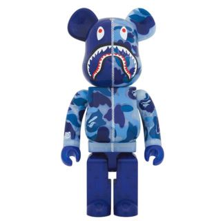 アベイシングエイプ(A BATHING APE)の1000% 青 BE@RBRICK CLEAR ABC CAMO SHARK(その他)