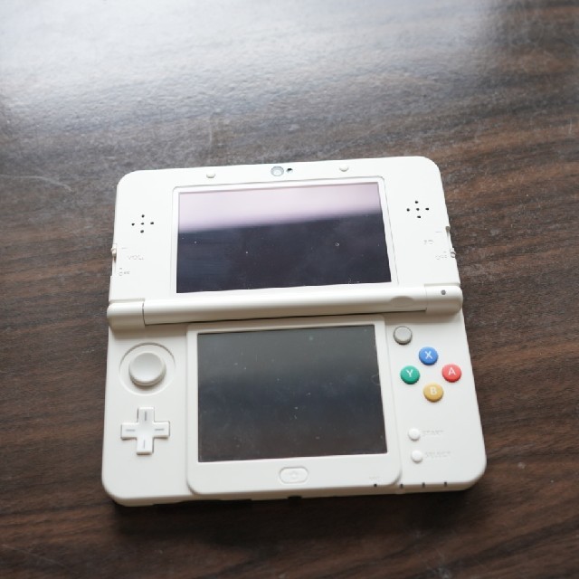 new nintendo 3DS ホワイト 本体のみ