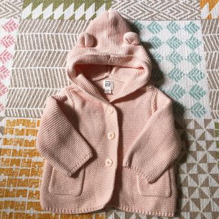 ベビーギャップ(babyGAP)のbabyGAP くま耳ニットパーカー 60 ピンク(カーディガン/ボレロ)