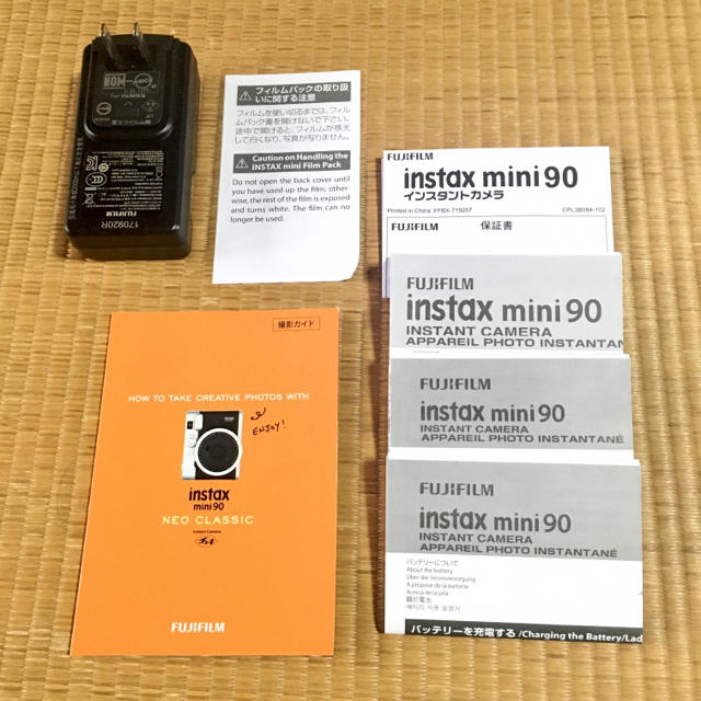 フィルムカメラNEO CLASSIC instax mini90 ブラウン