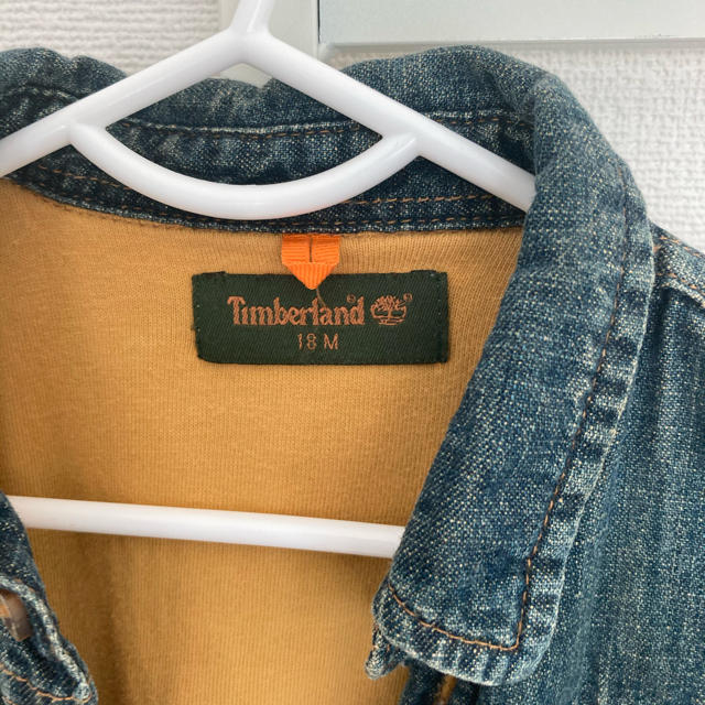 Timberland(ティンバーランド)のtimberland  デニムシャツ　18M キッズ/ベビー/マタニティのベビー服(~85cm)(シャツ/カットソー)の商品写真