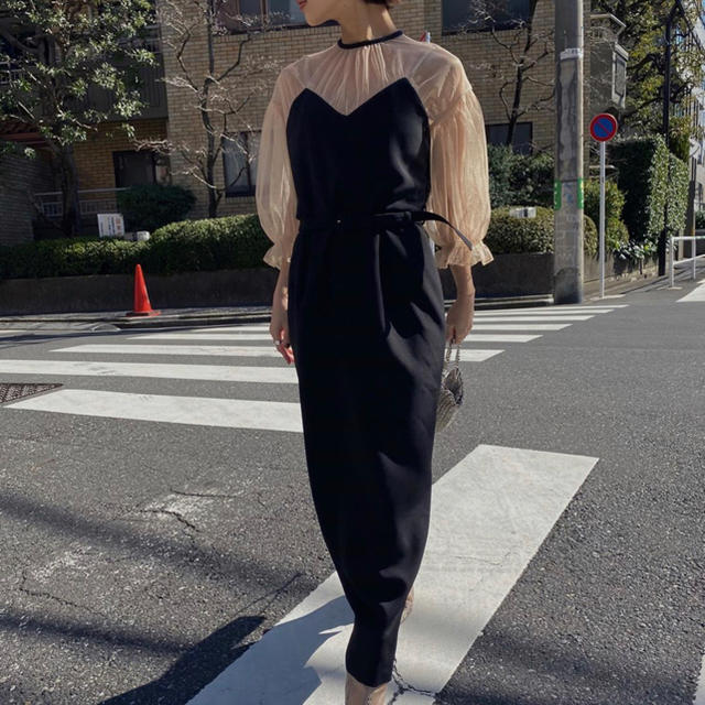 Ameri VINTAGE(アメリヴィンテージ)のAmeri VINTAGE AIRY SLEEVE TIGHT DRESS レディースのワンピース(ロングワンピース/マキシワンピース)の商品写真