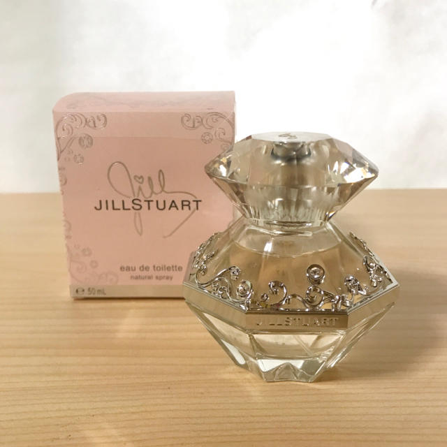 JILL by JILLSTUART(ジルバイジルスチュアート)のジルバイ ジルスチュアート オードトワレ(訳あり) コスメ/美容の香水(香水(女性用))の商品写真