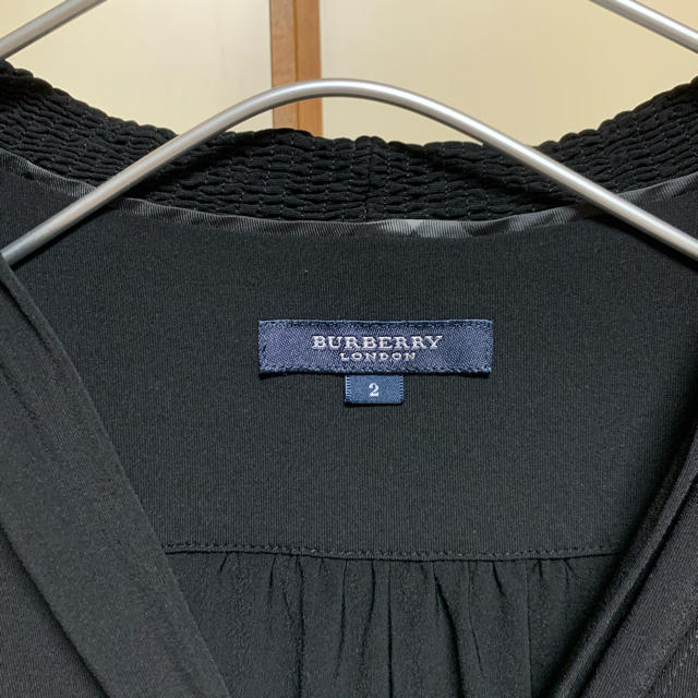 BURBERRY(バーバリー)の美品 バーバリーロンドン シフォンブラウス 黒 レディースのトップス(シャツ/ブラウス(半袖/袖なし))の商品写真