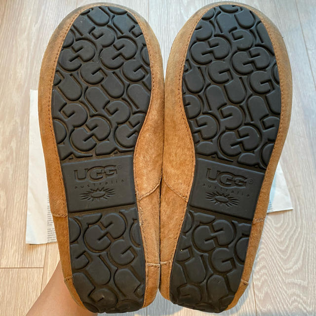 UGG(アグ)の正規品 UGG アンスレー　メンズ レディースの靴/シューズ(スリッポン/モカシン)の商品写真