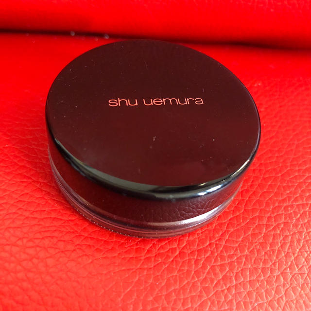 shu uemura(シュウウエムラ)のshu uemura クリーム アイシャドー  M ブラック コスメ/美容のベースメイク/化粧品(アイシャドウ)の商品写真