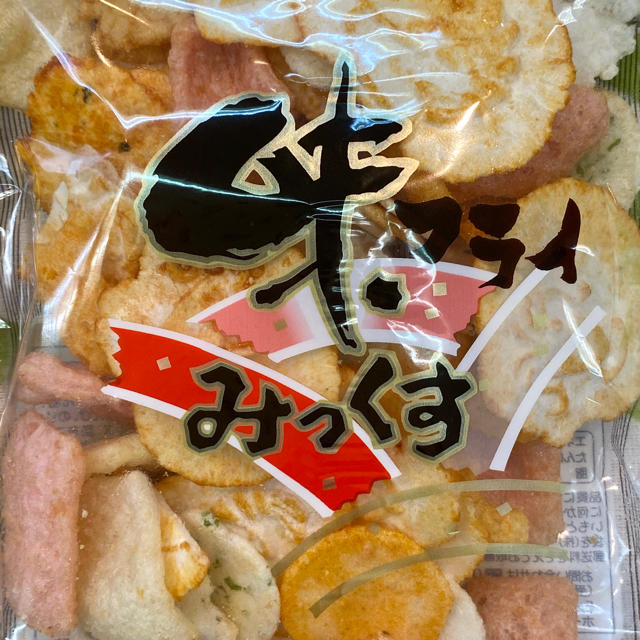 えびせんべい・人気のエビとイカのミックス『味フライミックス』2袋(新品)お菓子 食品/飲料/酒の食品(菓子/デザート)の商品写真