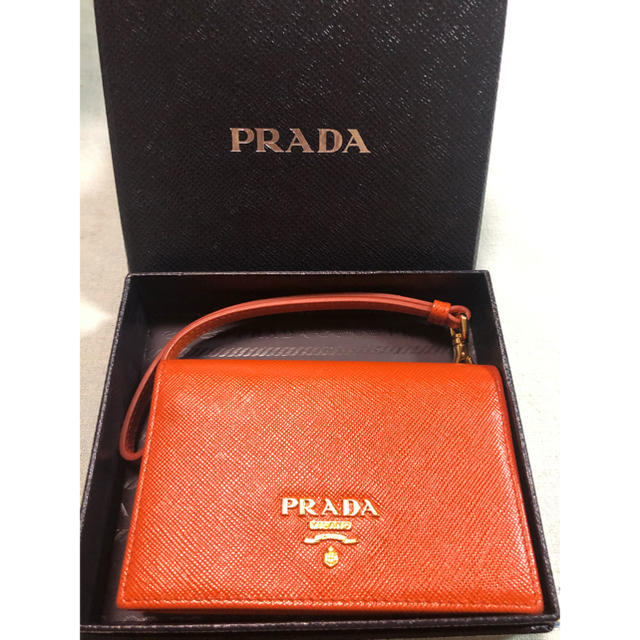 PRADA(プラダ)のプラダ  カードケース　名刺入れ レディースのファッション小物(名刺入れ/定期入れ)の商品写真