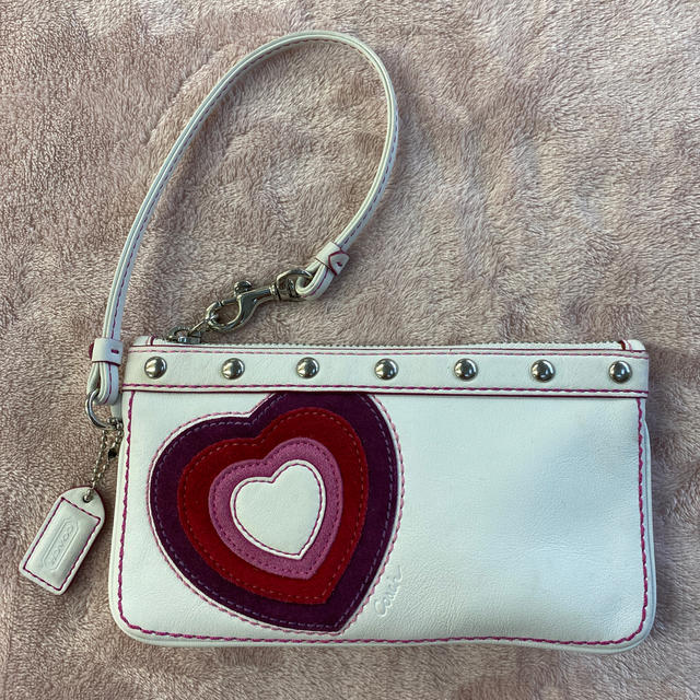 COACH(コーチ)の❤️再値下げ❤️コーチのかわいいポーチ レディースのファッション小物(ポーチ)の商品写真