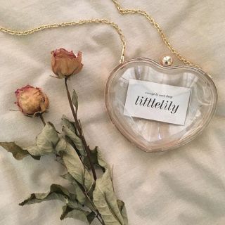 ロキエ(Lochie)のlittle lily clear heart bag(ショルダーバッグ)