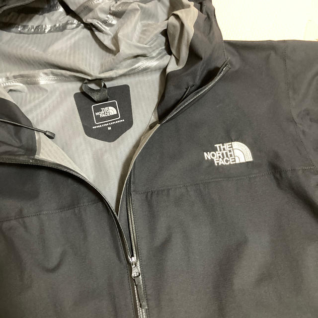 THE NORTH FACE(ザノースフェイス)のノースフェイス　マウンテンパーカー　黒ベンチャージャケット　Mサイズ　収納袋なし メンズのジャケット/アウター(マウンテンパーカー)の商品写真