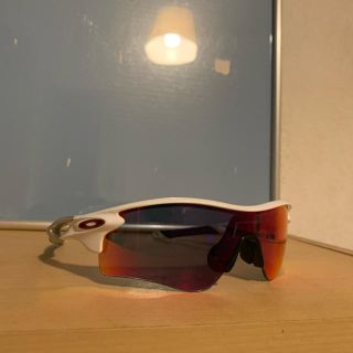 オークリー(Oakley)のオークリー　カスタム　サングラス　袋　ケース付き(サングラス/メガネ)