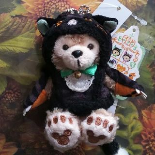 ディズニー(Disney)の黒猫ハロウィン🎃ダッフィーぬいぐるみストラップ(キャラクターグッズ)