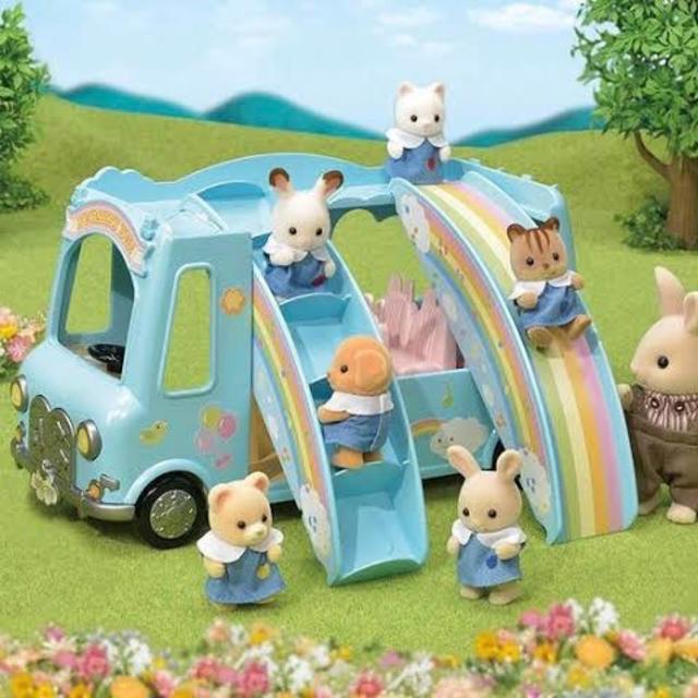 定価以下❗️シルバニアファミリー　にじいろようちえんバス エンタメ/ホビーのおもちゃ/ぬいぐるみ(その他)の商品写真