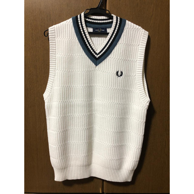 (最終値下げ) Fred Perry ニットベスト