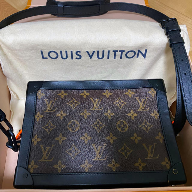 LOUIS VUITTON(ルイヴィトン)のルイヴィトン ソフトトランク Louis Vuitton ショルダー バッグ メンズのバッグ(ショルダーバッグ)の商品写真