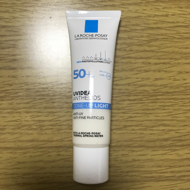 LA ROCHE-POSAY(ラロッシュポゼ)のラロッシュ　ポゼ　TONE UP light コスメ/美容のベースメイク/化粧品(化粧下地)の商品写真