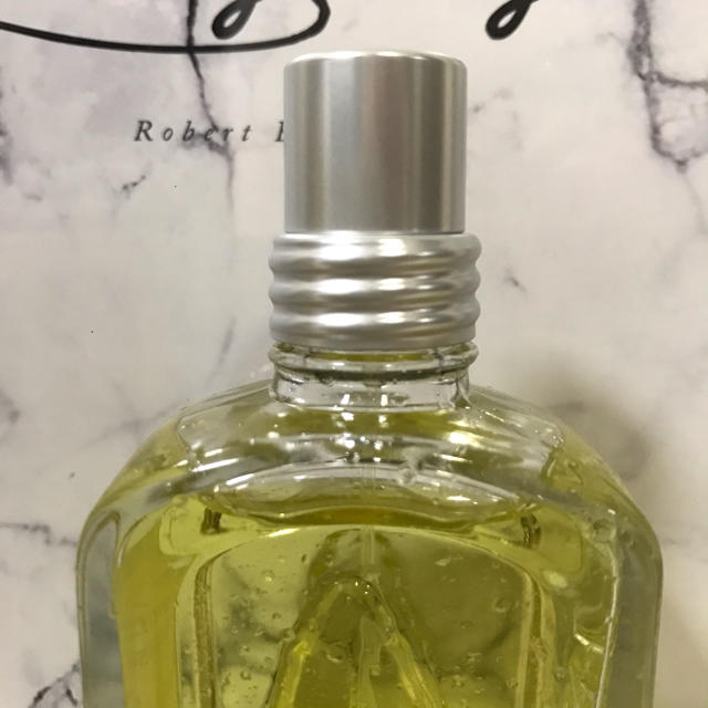 L'OCCITANE(ロクシタン)のL'OCCITANE ロクシタン ヴァーベナ オードトワレ 100ml コスメ/美容の香水(香水(女性用))の商品写真