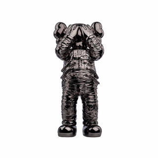 KAWS HOLIDAY SPACE 11.5” BLACK DDT STORE(その他)