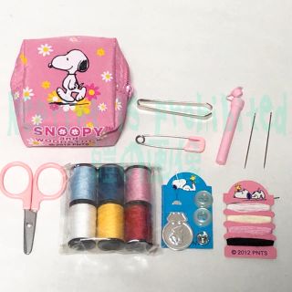 スヌーピー(SNOOPY)のスヌーピー裁縫セット2012 コンパクトタイプのスヌーピー ソーイングポーチ(その他)