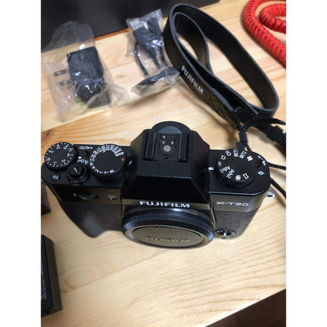 富士フイルム - Fujifilm X-T30 Black 本体のみ おまけ付 美品の 富士フイルム - Fujifilm X-T30 Black 本体のみ おまけ付 美品の