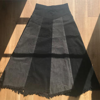 レディー(Rady)のMiCOAMERi(ミコアメリ)配色フリンジデニムスカート 黒/グレー (ロングスカート)