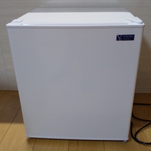 ほぼ新品 小型冷蔵庫 ほぼ新品 小型冷蔵庫