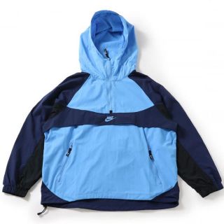 ナイキ(NIKE)のNIKE RE-ISSUE HOODIE WOVEN (ナイロンジャケット)