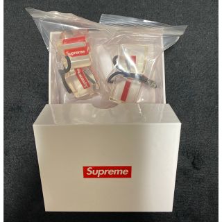 Supreme - supreme 18ss HAIR BOBBLESの通販 by realy｜シュプリーム ...