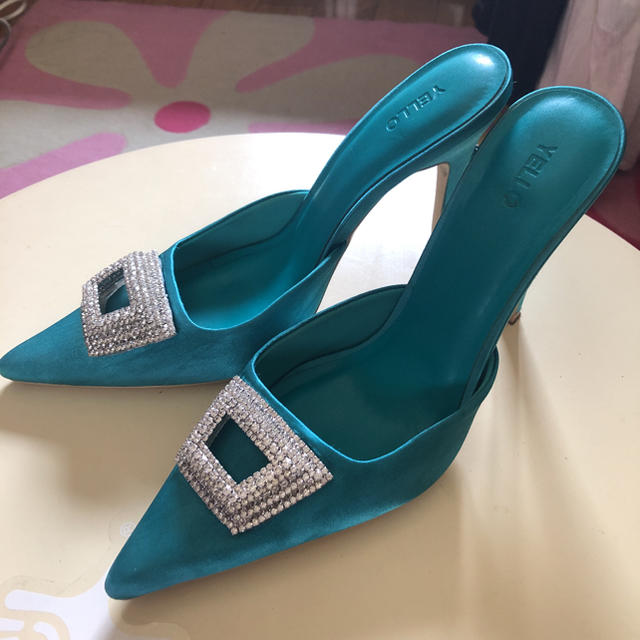 【完売品】yello TURQUOISE MULES Lサイズ　ミュール | フリマアプリ ラクマ