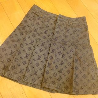 ルイヴィトン(LOUIS VUITTON)のヴィトン プリーツスカート(ひざ丈スカート)