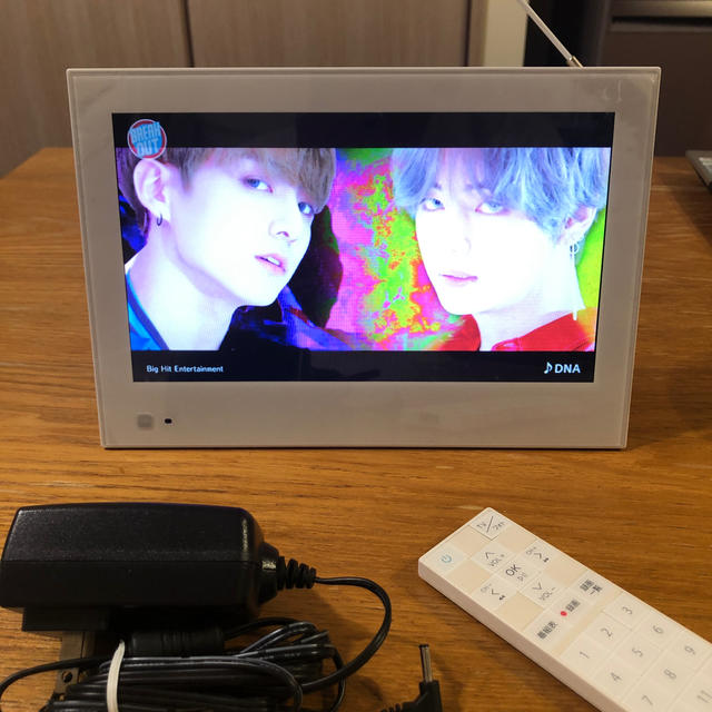 Softbank(ソフトバンク)の防水ポータブルテレビ ソフトバンク フォトビジョン hw202 改造済 全画面 スマホ/家電/カメラのテレビ/映像機器(テレビ)の商品写真