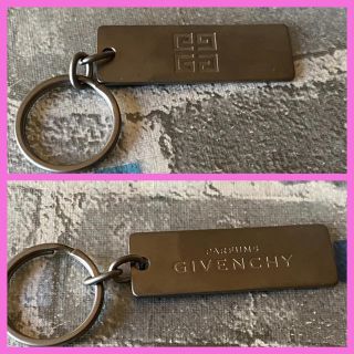GIVENCHY(キーホルダー)のフリマアイテム一覧 GIVENCHY(キーホルダー)のフリマアイテム一覧