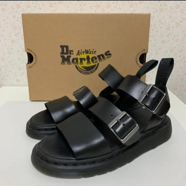 Dr.Martens(ドクターマーチン)のDrMartens ドクターマーチン  グリフォン  サンダル 【即購入OK】 レディースの靴/シューズ(サンダル)の商品写真