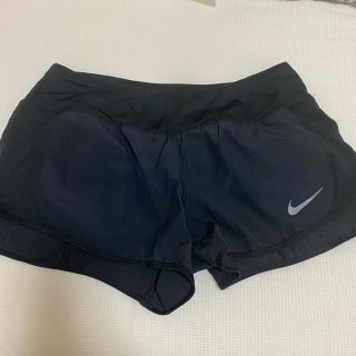 ナイキ(NIKE)のNIKE ランニングパンツ　レディース(トレーニング用品)