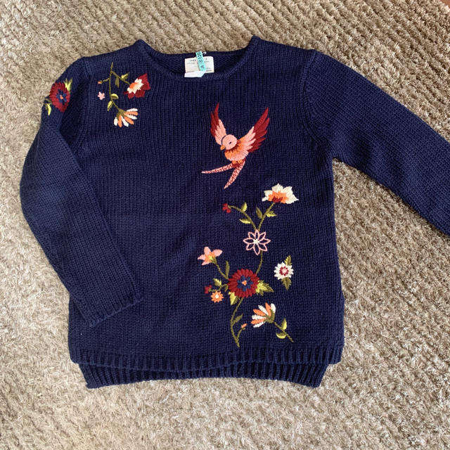 ZARA KIDS(ザラキッズ)のザラの刺繍ニットセーター キッズ/ベビー/マタニティのキッズ服女の子用(90cm~)(ニット)の商品写真