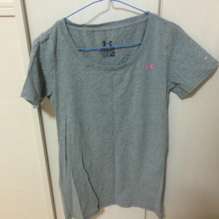 アンダーアーマー(UNDER ARMOUR)の裾長めTシャツ(Tシャツ(半袖/袖なし))