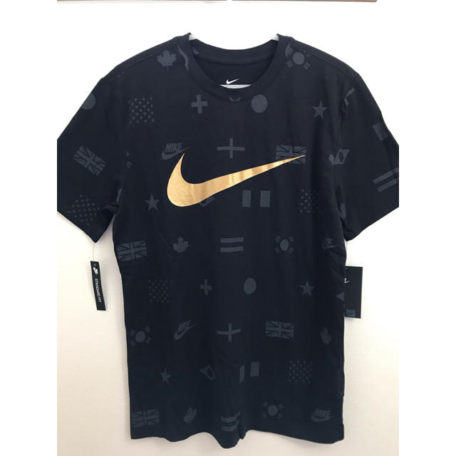 NIKE(ナイキ)の新品・未使用　ナイキ　Tシャツ メンズのトップス(Tシャツ/カットソー(半袖/袖なし))の商品写真