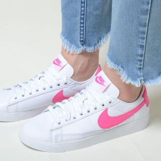 ナイキ(NIKE)のNIKE W BLAZER LOW LE 23cm(スニーカー)