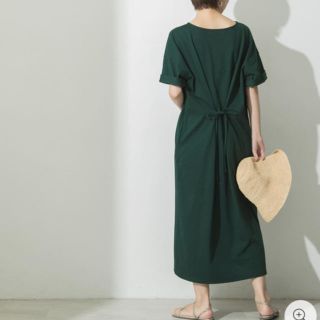 アーバンリサーチ(URBAN RESEARCH)のURTECH 後ろリボンワンピース【GREEN】未開封(ロングワンピース/マキシワンピース)