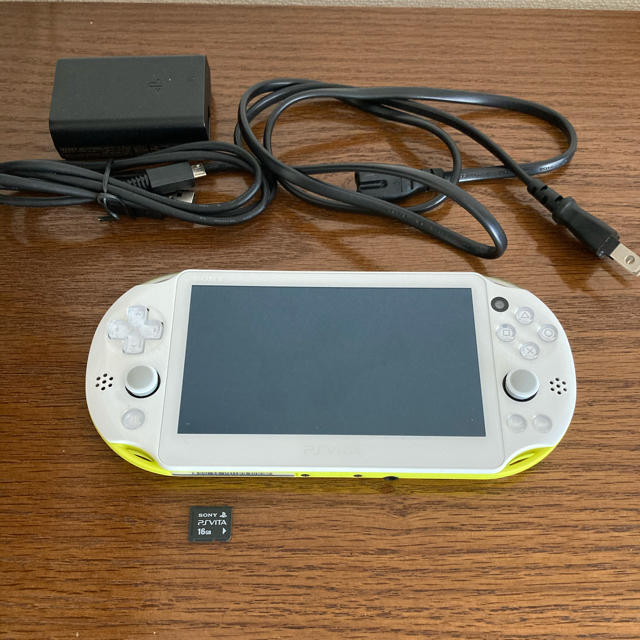 PS Vita 本体