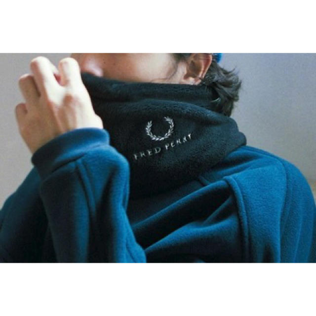 FRED PERRY(フレッドペリー)のメンズノンノ フレッドペリー フリースネックウォーマー メンズのファッション小物(ネックウォーマー)の商品写真