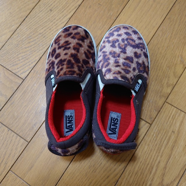 VANS(ヴァンズ)のsotokoto様専用　キッズ　VANS スリッポン スニーカー キッズ/ベビー/マタニティのキッズ靴/シューズ(15cm~)(スニーカー)の商品写真