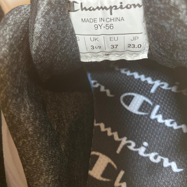 Champion(チャンピオン)のChampionスニーカー ブラック 23cm 新品未使用品 週末お値下げ中♪ レディースの靴/シューズ(スニーカー)の商品写真